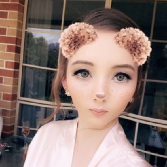 Meet your Posher, Cheyenne - Picture 1 of 1